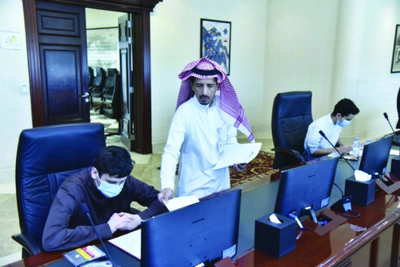 الطلاب خلال التدريب (مكة)