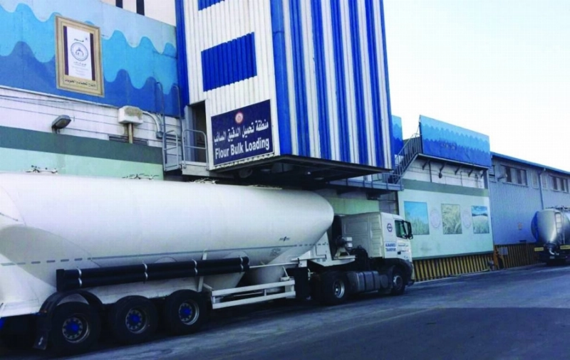 منطقة تحميل الدقيق السائب في جدة (مكة)
