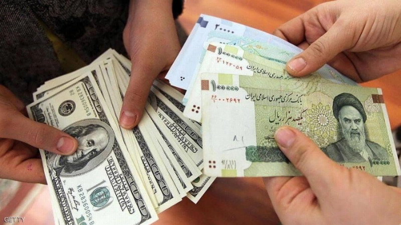 الريال الإيراني ينهار أمام الدولار (مكة)