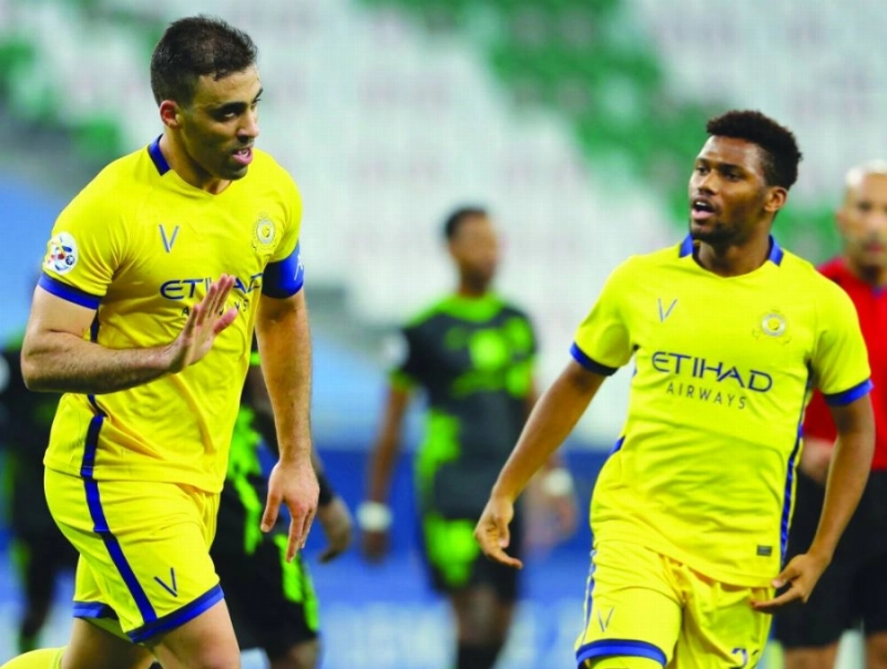 حمدالله محتفلا بهدفه في التعاون أمس الأول (إعلامي النصر)