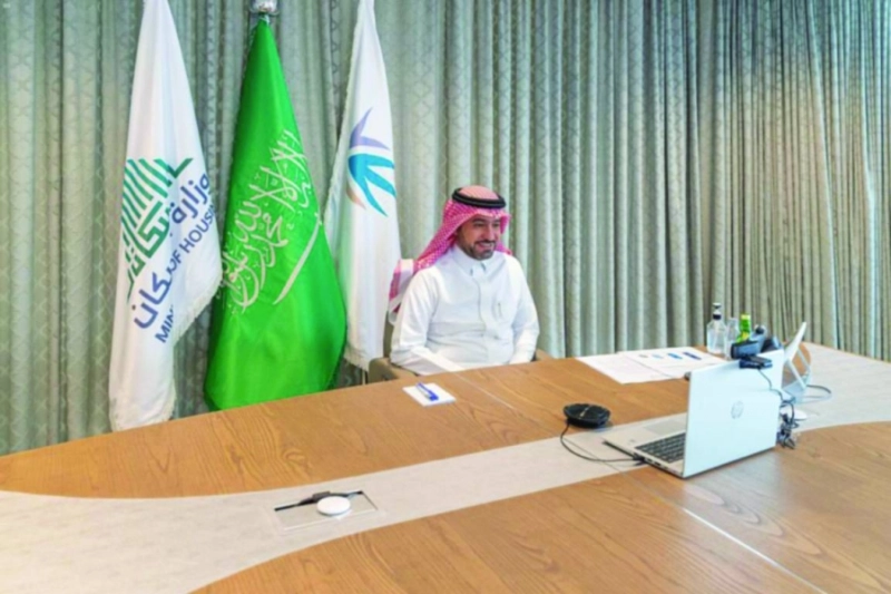 الحقيل خلال مشاركته (الإسكان)
