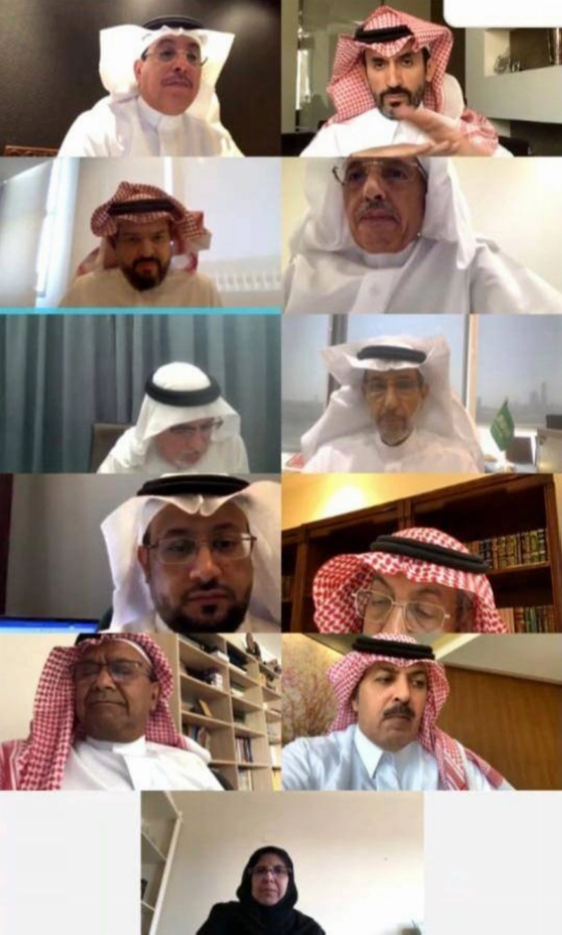 من اجتماع اللجنة (مكة)