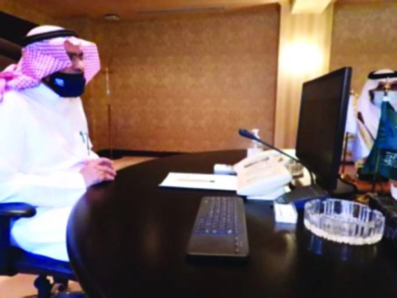 محمد القويحص يدشن التطبيق (مكة)