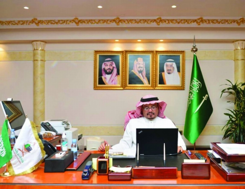 محمد بنتن خلال الندوة الافتراضية (مكة)