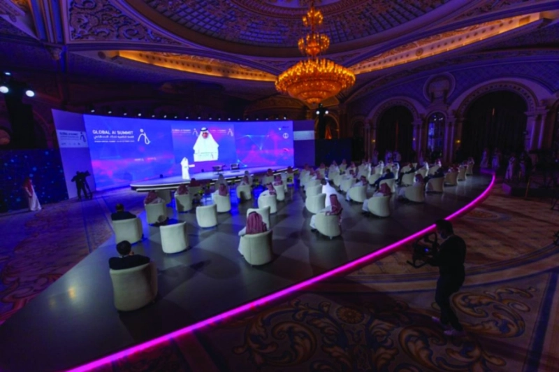 من فعاليات ختام أول قمة عالمية بالرياض أمس (مكة)