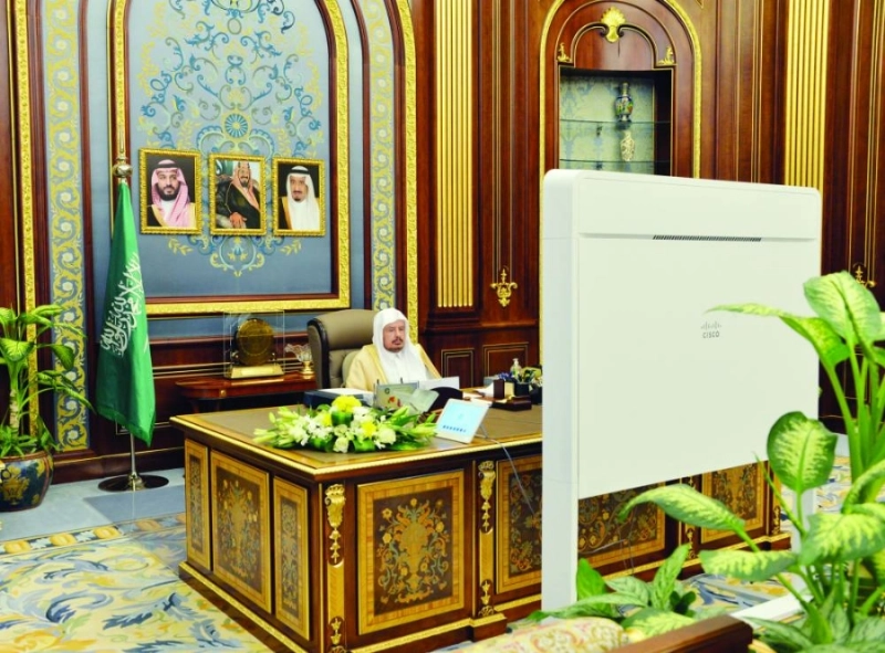 عبدالله آل الشيخ مترئسا جلسة الشورى (مكة)