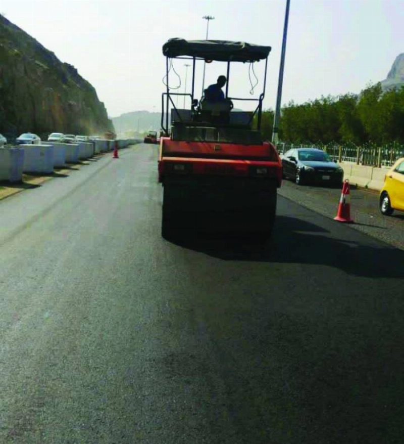 معدة خلال تأهيل الطرق (مكة)