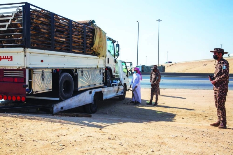 إحدى الشاحنات المخالفة المضبوطة (مكة)