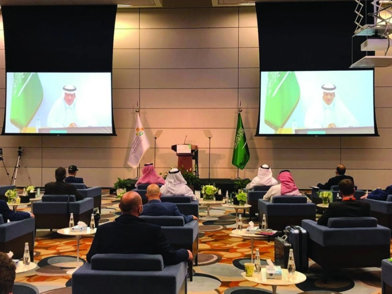 عبدالعزيز بن سلمان يتحدث في المناسبة (مكة)