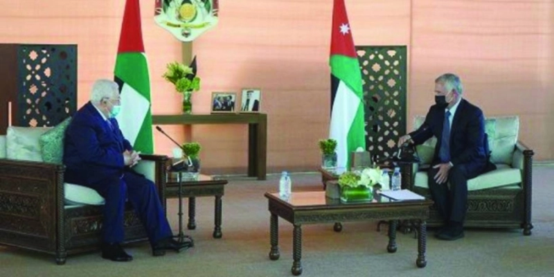 من لقاء عاهل الأردن والرئيس الفلسطيني (مكة)