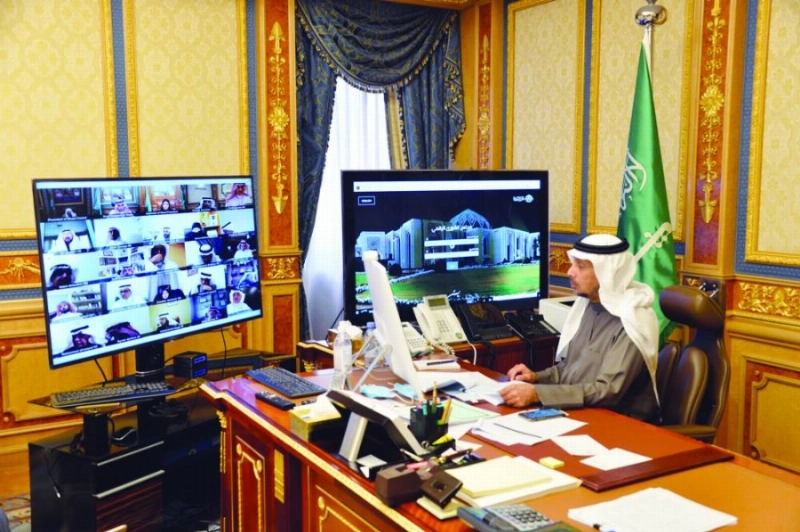 من جلسة الشورى أمس (مكة)