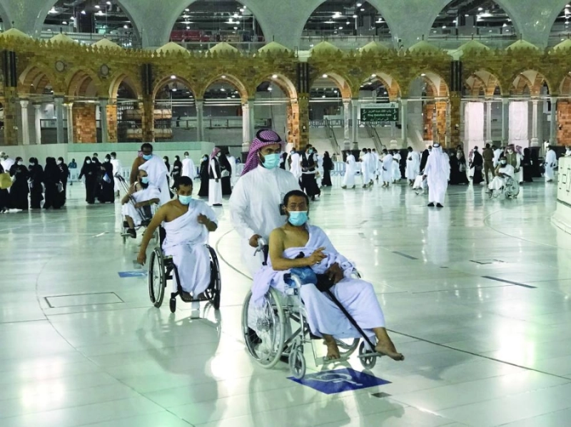 معتمرون من ذوي الإعاقة (مكة)