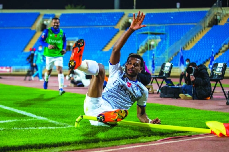 فرحة البليهي بهدفه في الرائد أمس (موقع الدوري)