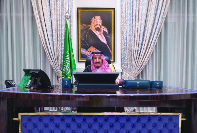 خادم الحرمين خلال ترؤسه جلسة مجلس الوزراء (واس)