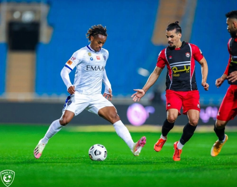 الهلال تمسك براعيه الرسمي