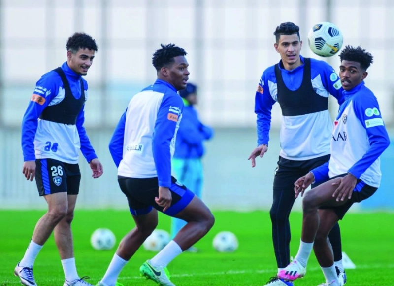 من استعدادات الهلال للمباراة (مكة)