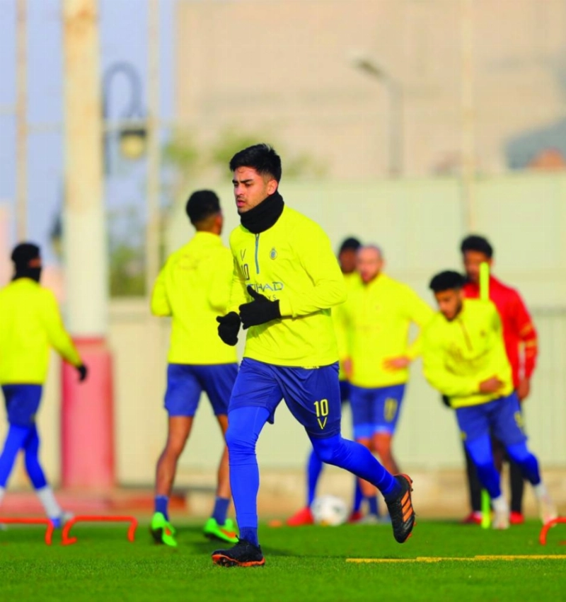 من تدريبات النصر والفيصلي استعدادا للمباراة (مكة)