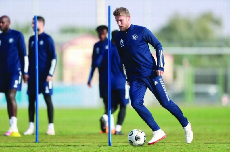 من تدريبات النصر والفيصلي استعدادا للمباراة (مكة)