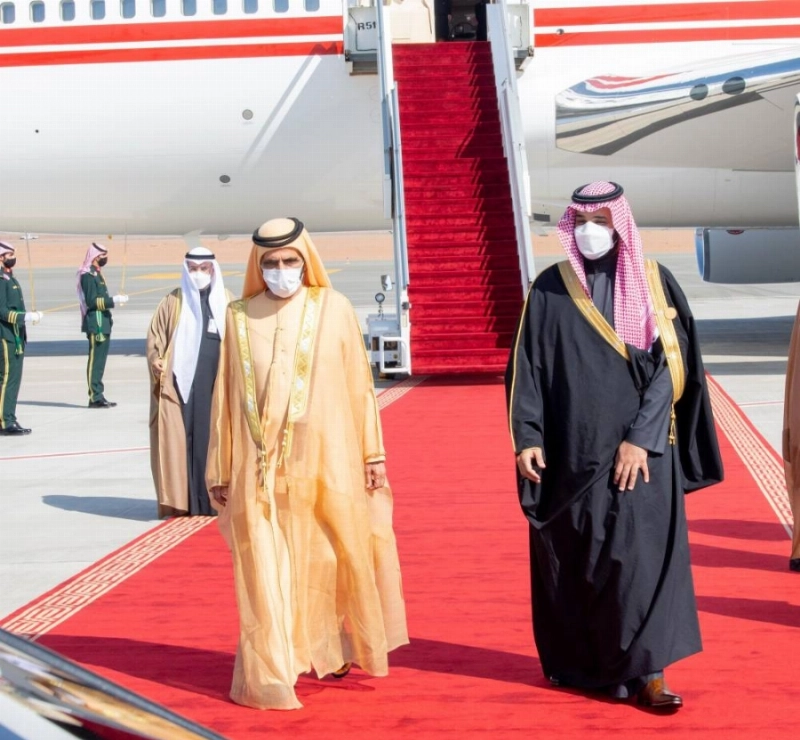 ولي العهد لدى استقباله نائب رئيس الإمارات