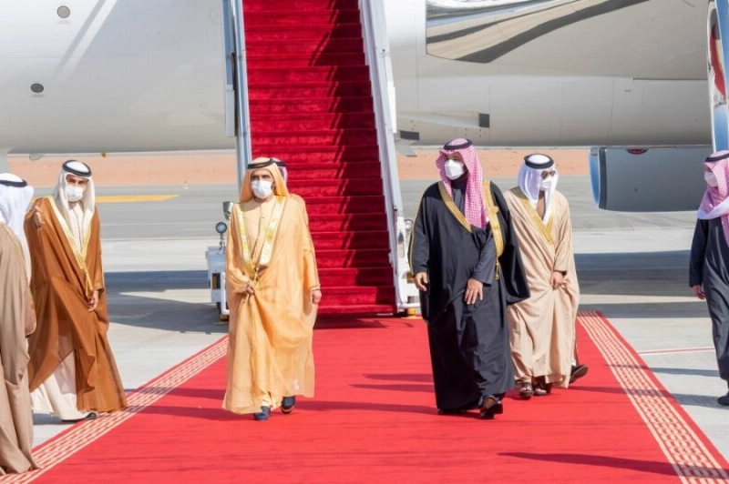 ولي العهد لدى استقباله نائب رئيس الإمارات