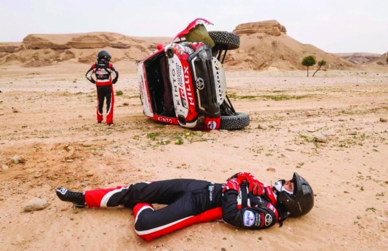 لحظة انقلاب سيارة هنك لاتغان (مكة)
