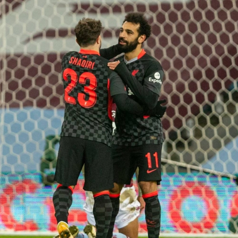 محمد صلاح محتفلا بهدفه (د ب أ)