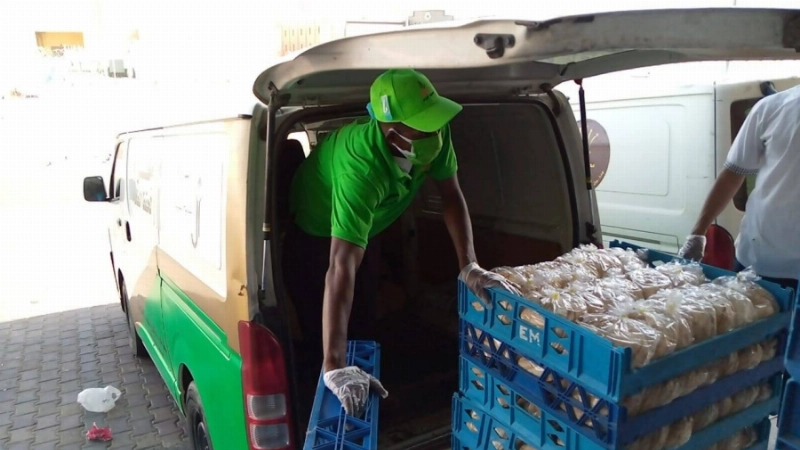 جانب من المبادرات الإغاثية (مكة)