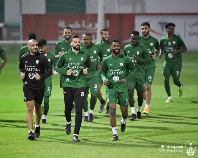 جانب من استعدادات الأهلي (مكة)