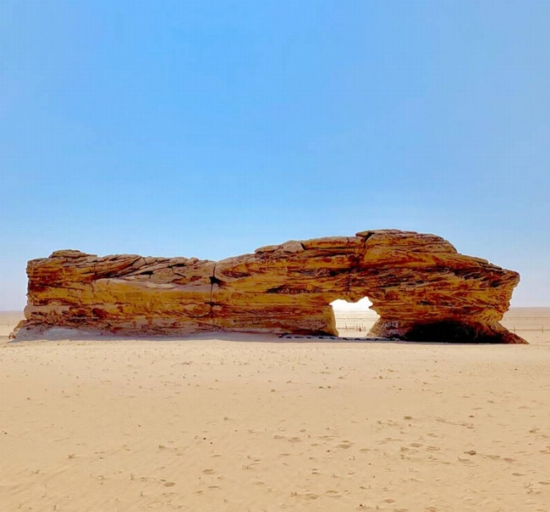 من طبيعة المنطقة (مكة)