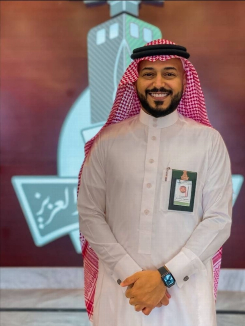 أنور هاشم