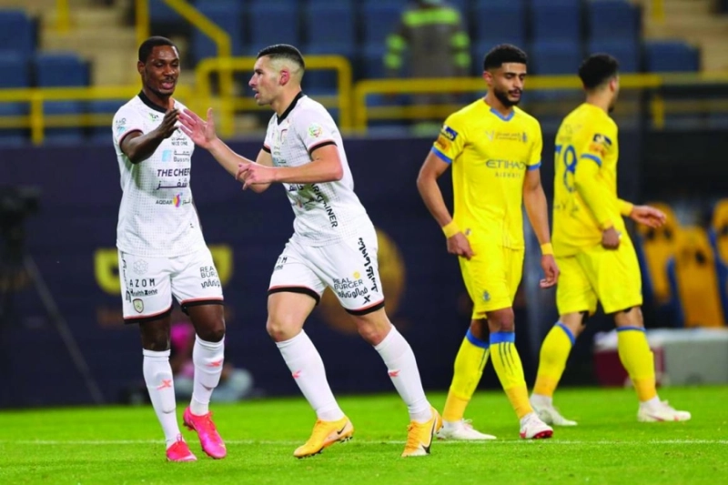 فرحة الشباب بواحد من الأهداف الأربعة في النصر (إعلامي الشباب)