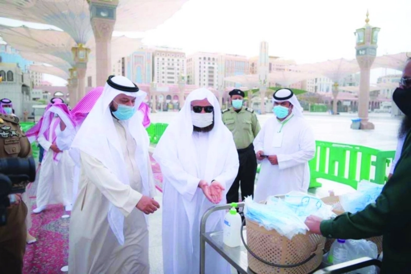 عبدالرحمن السديس خلال جولته (مكة)