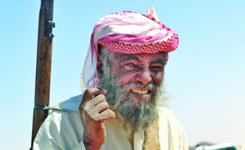 أحد كبار السن من أبناء مأرب في جبهات القتال (مكة)