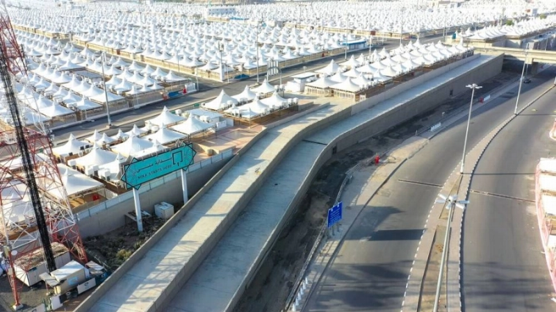 مشروع تمديد طريق 46 وربطه بنفق مع طريق 204 وإنشاء منحدرات للمشاة بربوة منى