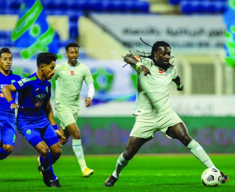 قوميز خلال مباراة فريقه أمس الأول أمام الفتح (إعلامي الهلال)