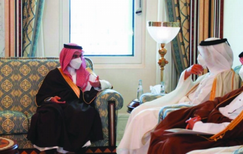 فيصل بن فرحان يتحدث لمحمد بن عبدالرحمن (واس)