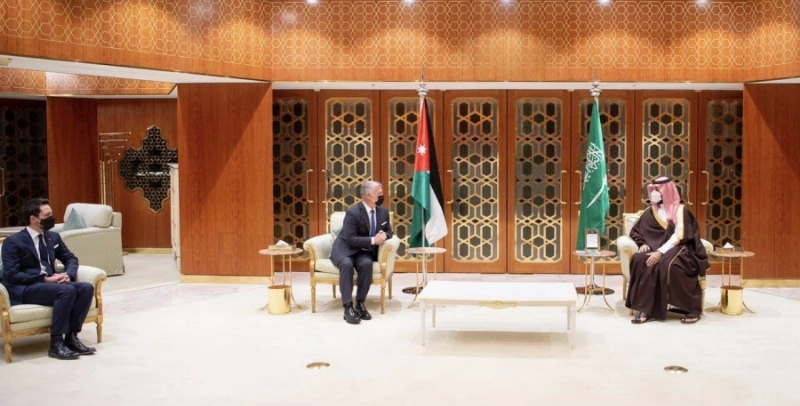 ولي العهد وملك الأردن يستعرضان العلاقات الأخوية وأوجه التعاون في مختلف المجالات (واس)