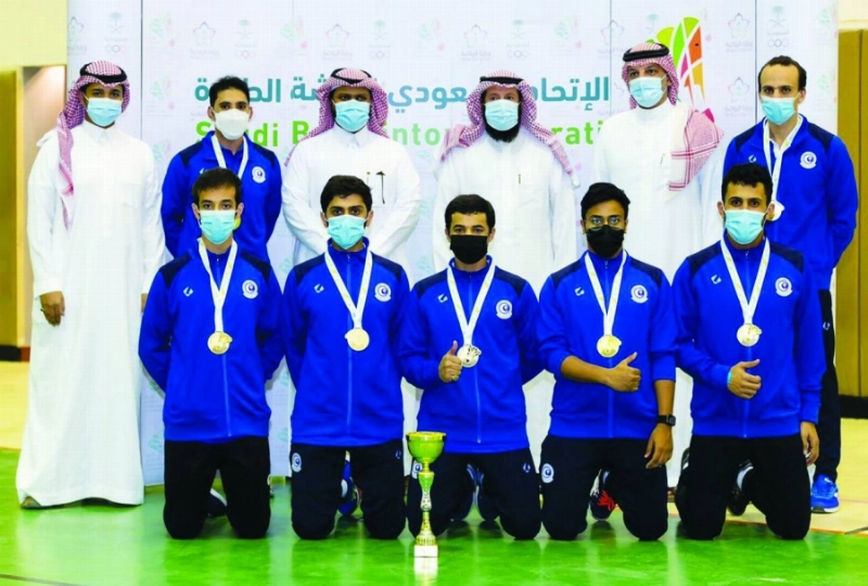 الهلال عقب تتويجه (مكة)