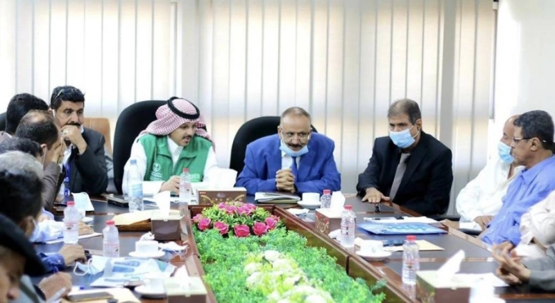 البرنامج السعودي لتنمية وإعمار اليمن يسلم المرحلة الثانية من مشروع إعادة تأهيل مطار عدن (واس)