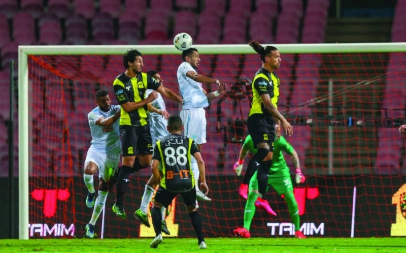 الاتحاد والفتح أمس الأول في ربع نهائي كأس الملك (ياسر بخش)