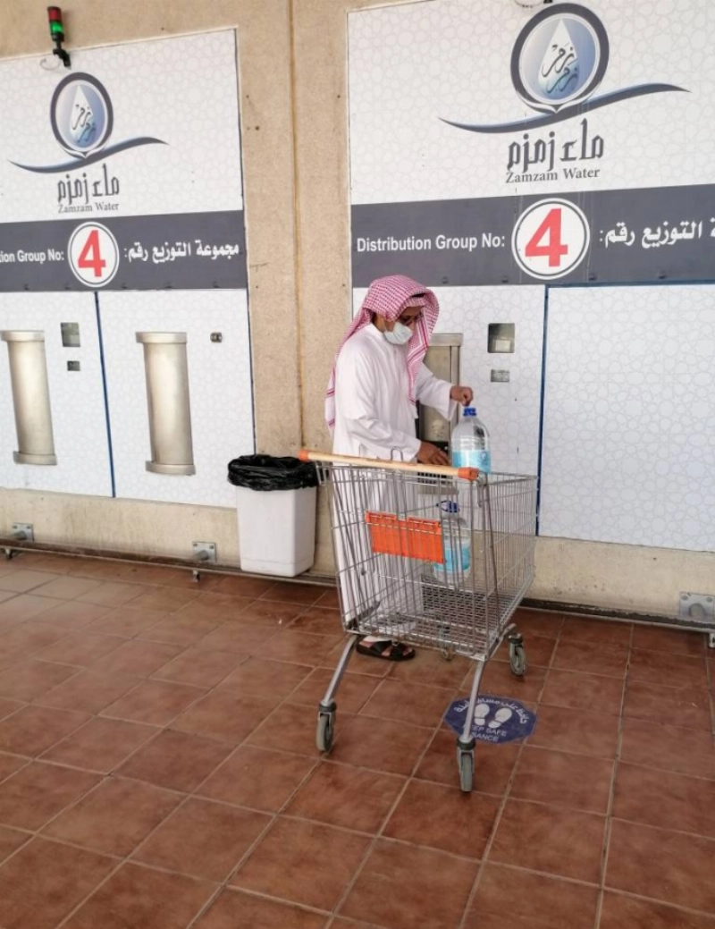 إفتتاح مصنع زمزم وتنظيم عملية البيع (أنس الحارثي)