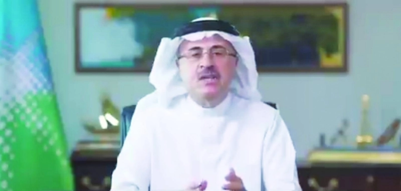 الناصر متحدثا بالمنتدى (أرامكو السعودية)
