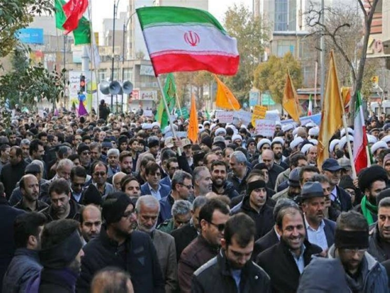 احتجاجات إيرانية تطالب بسقوط النظام (مكة)