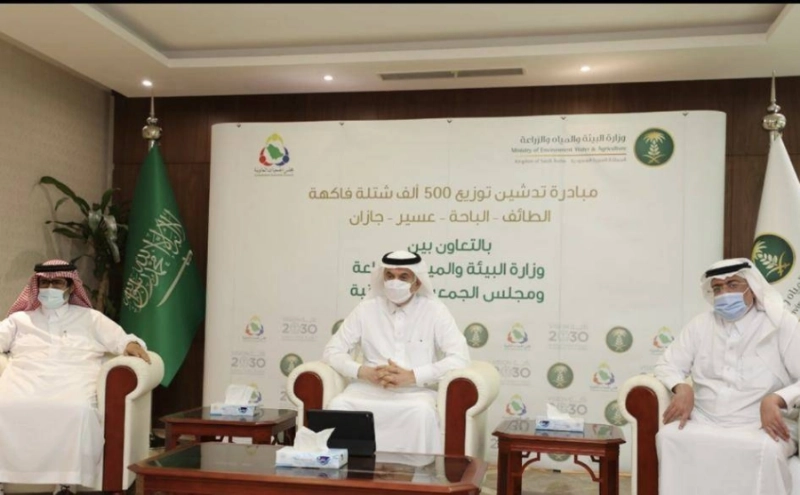 مجلس الجمعيات التعاونية ينفذ مبادرة توزيع 500 ألف شتلة في 4 مدن
