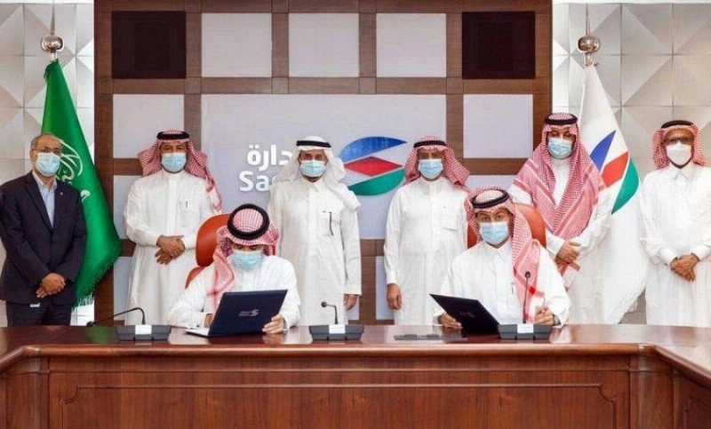 خلال التوقيع (صدارة)