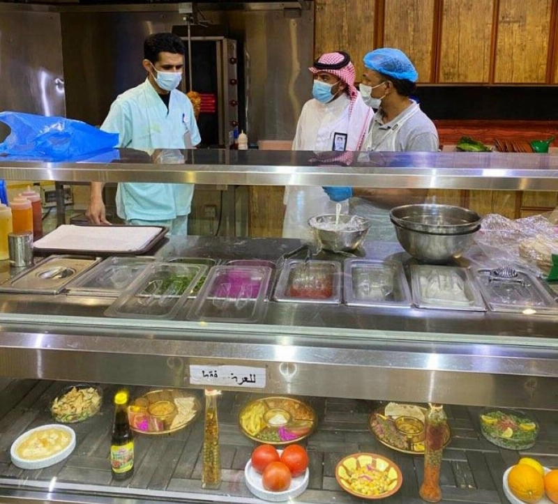 جانب من جولات الأمانة الرقابية (مكة)
