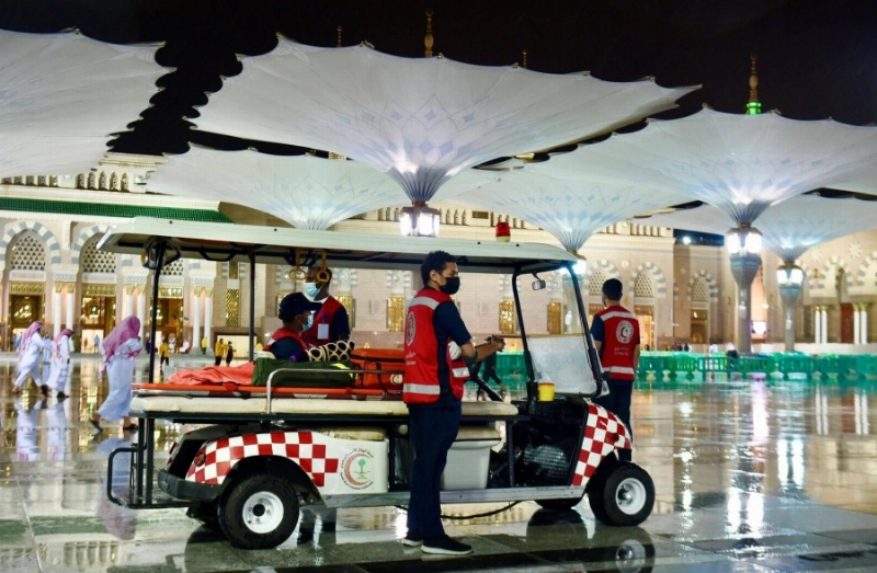 من أعمال الفرق التطوعية بالمسجد النبوي (مكة)