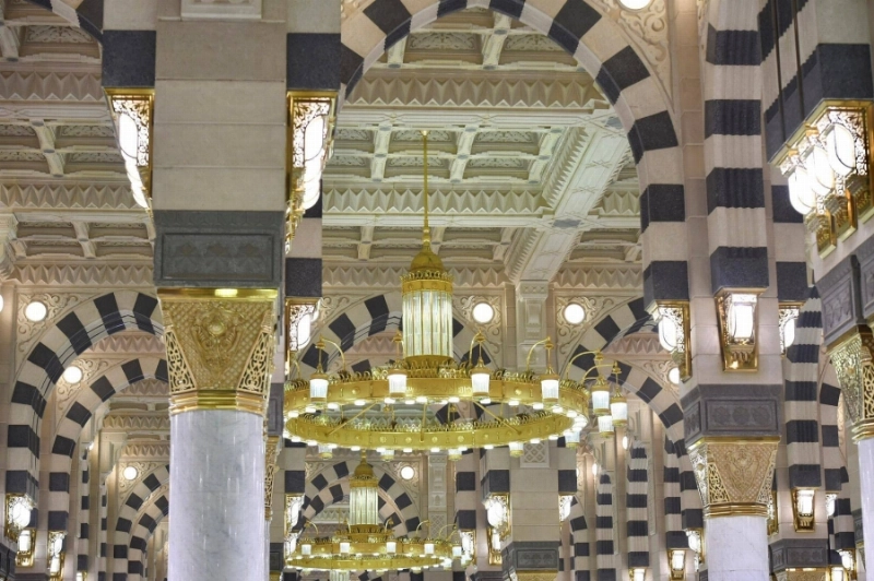 إنارة أرجاء المسجد النبوي (مكة)