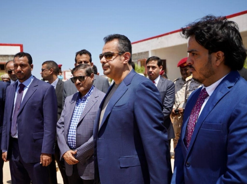 معين عبدالملك لدى زيارته محافظة حضرموت (مكة)