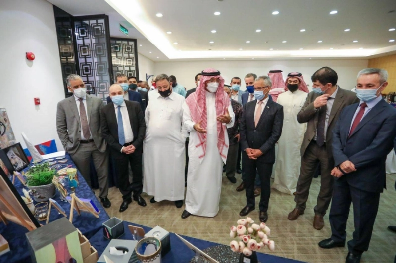 قناصل الدول الشقيقة والصديقة على مائدة إفطار رجال الأعمال بمكة المكرمة